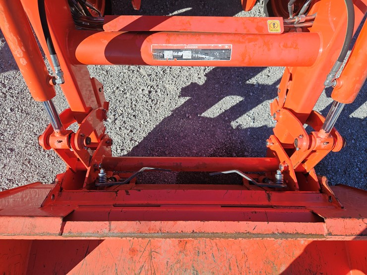 2019-kubota-m6060-image-5