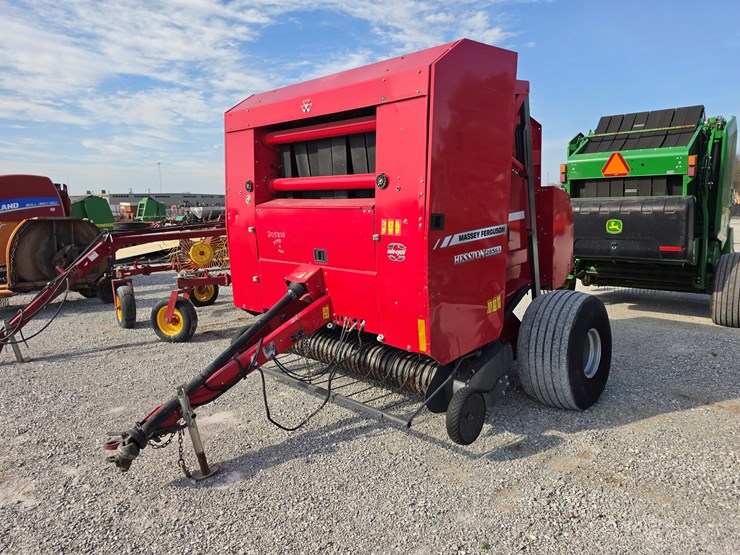 2012-massey-ferguson-2856a-image-13