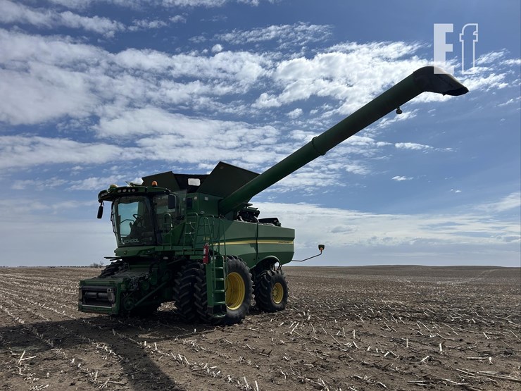 2012-john-deere-s690-image-95