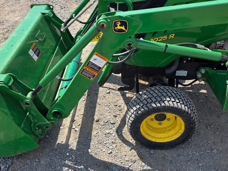 2014-john-deere-1025r-image-20