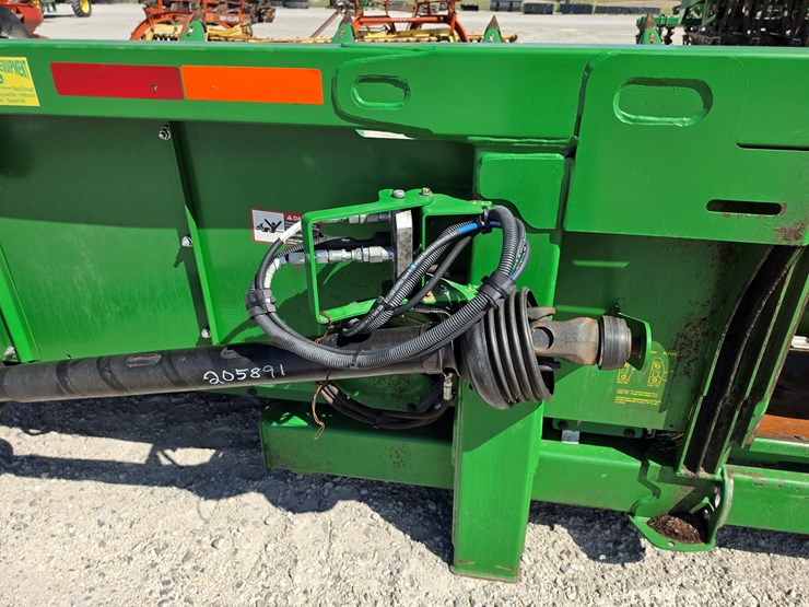 2014-john-deere-608c-image-7