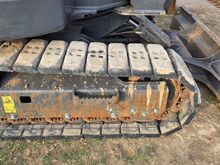 2021-case-cx80c-image-15