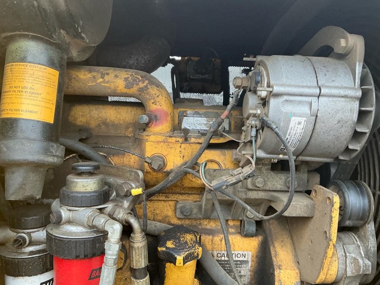 1999-deere-648-image-12