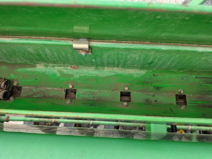 1990-john-deere-750-image-10