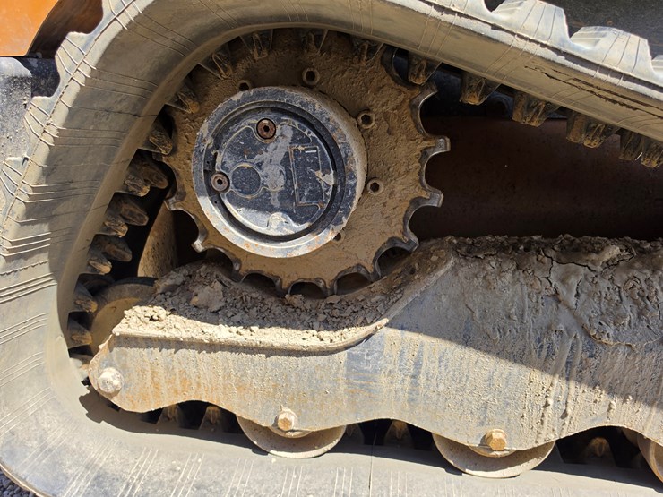 2021-case-tv450b-image-15