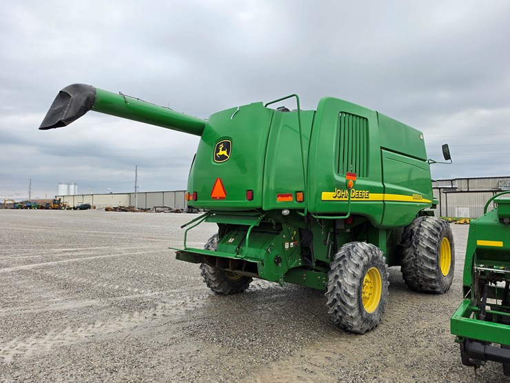 2006-john-deere-9560-sts-image-21