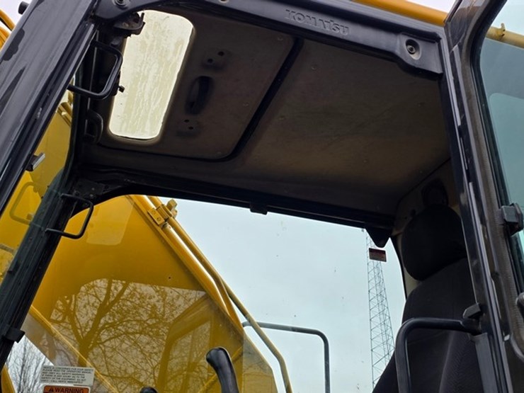 2012-komatsu-pc200-lc-8-image-73