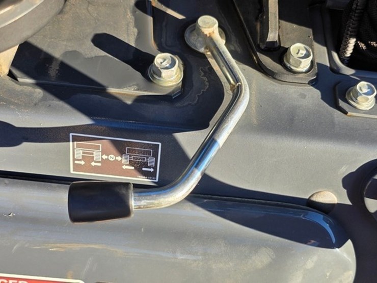 2022-kobelco-sk17sr-image-56