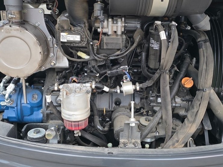 2020-new-holland-e57c-image-55