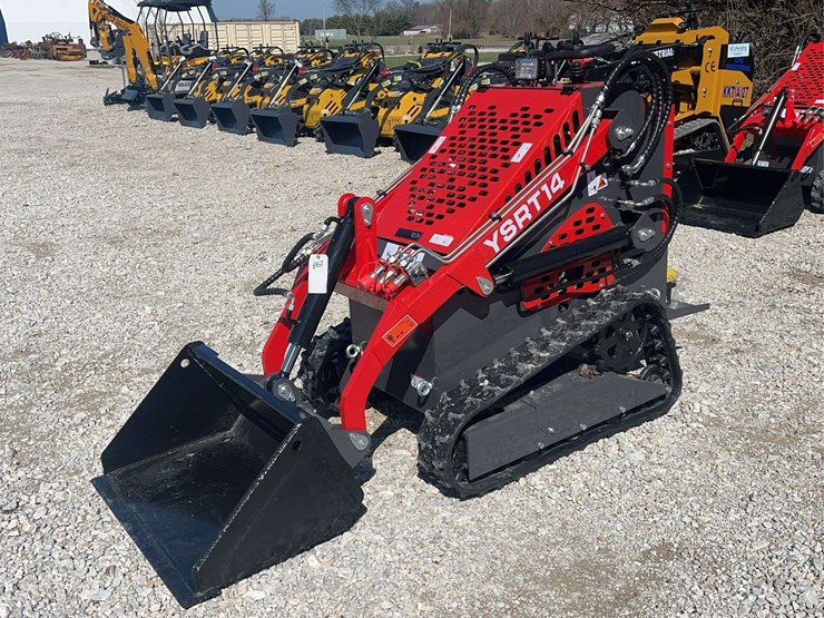 2026-agt-ysrt14-mini-skid-steer-image-1