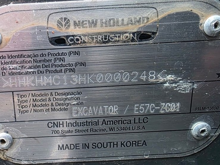 2020-new-holland-e57c-image-5