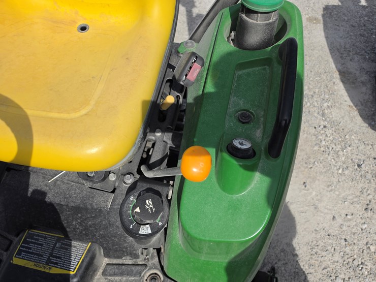 2018-john-deere-1023e-image-11