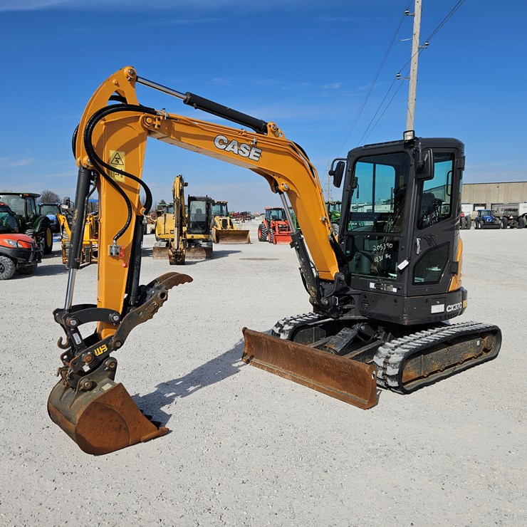 2019 CASE CX37C