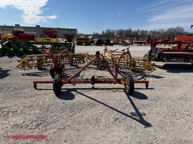 new-holland-258-image-2