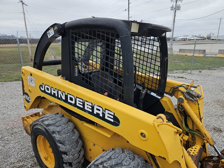 1999-john-deere-250-image-18