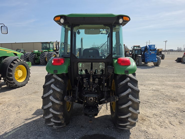 2009-john-deere-5101e-image-10