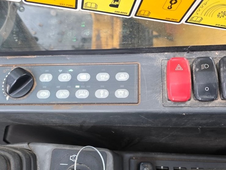 2018-caterpillar-m322f-image-76