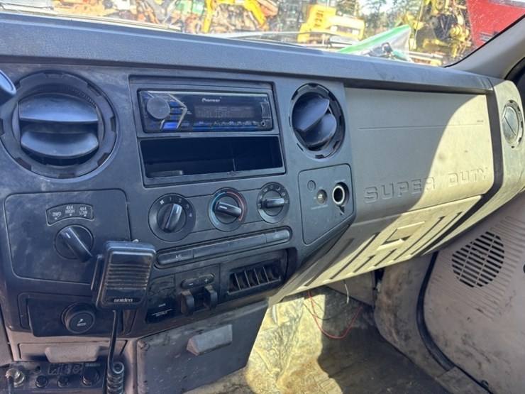 2008-ford-f250-xl-image-21