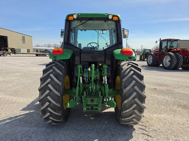 2019-john-deere-6130m-image-11