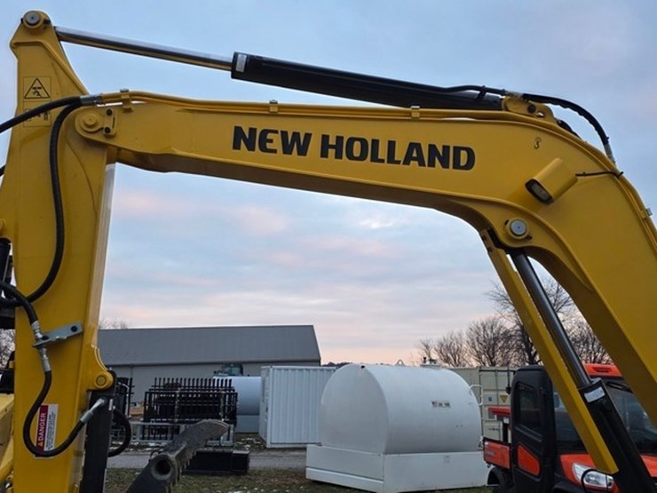 2020-new-holland-e57c-image-46