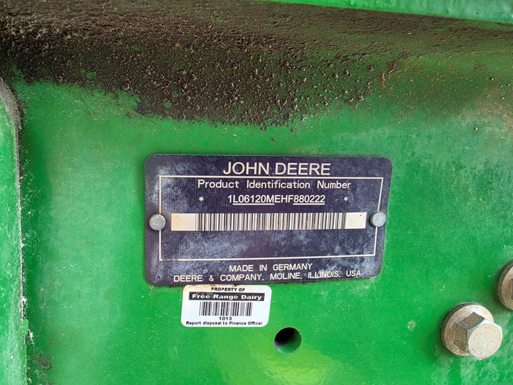 2017-john-deere-6120m-image-21