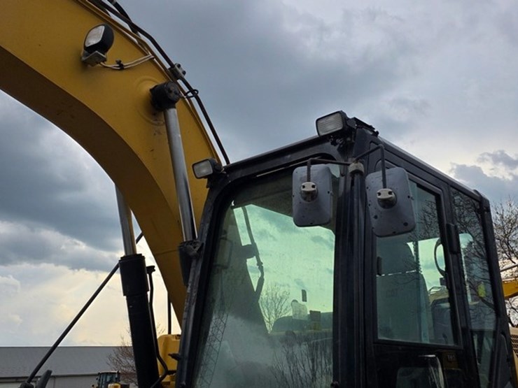 2010-caterpillar-312d-image-14