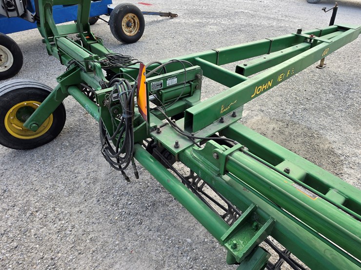 2004-john-deere-200-image-9