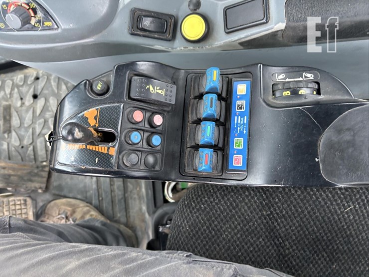 2005-challenger-mt665b-image-50