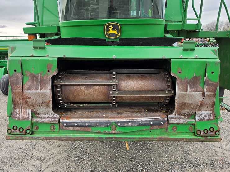 2006-john-deere-9560-sts-image-3