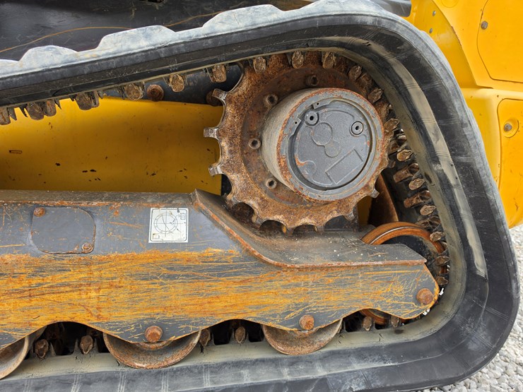 2018-new-holland-c245-image-22