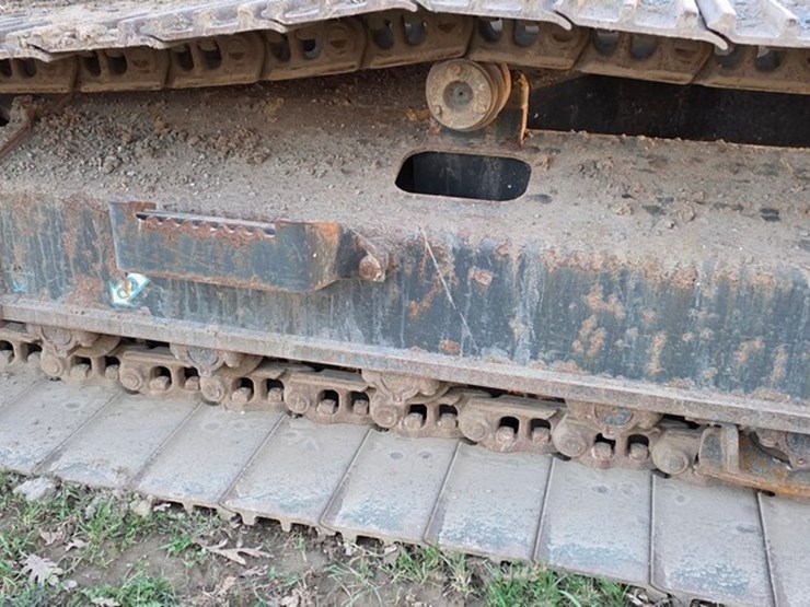 2022-case-cx250d-image-22