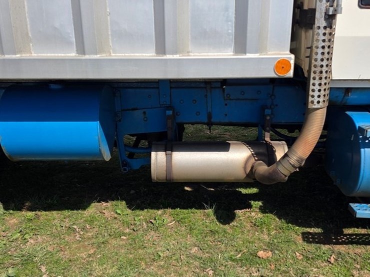 1991-ford-l9000-image-32