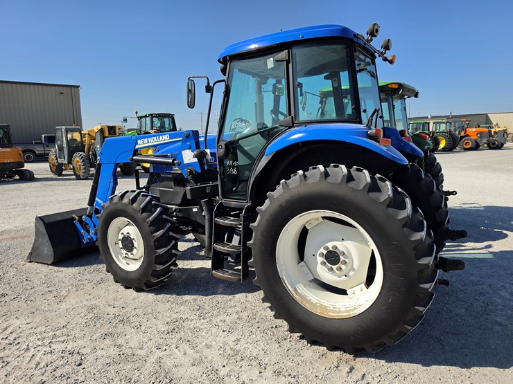 2013-new-holland-ts6.120-image-16