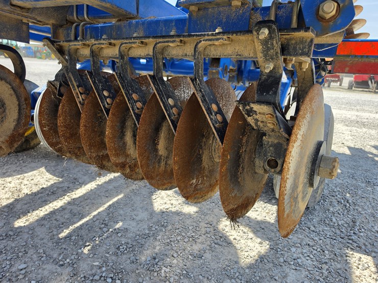 2010-landoll-7431-29-image-14