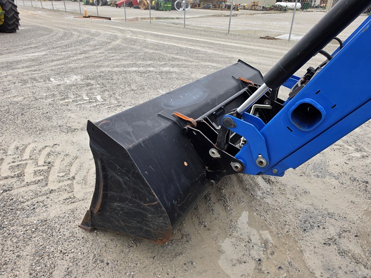 2010-new-holland-t6020-image-23