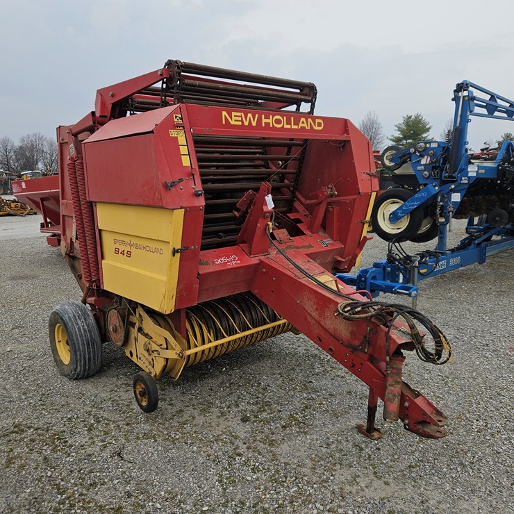 NEW HOLLAND 849