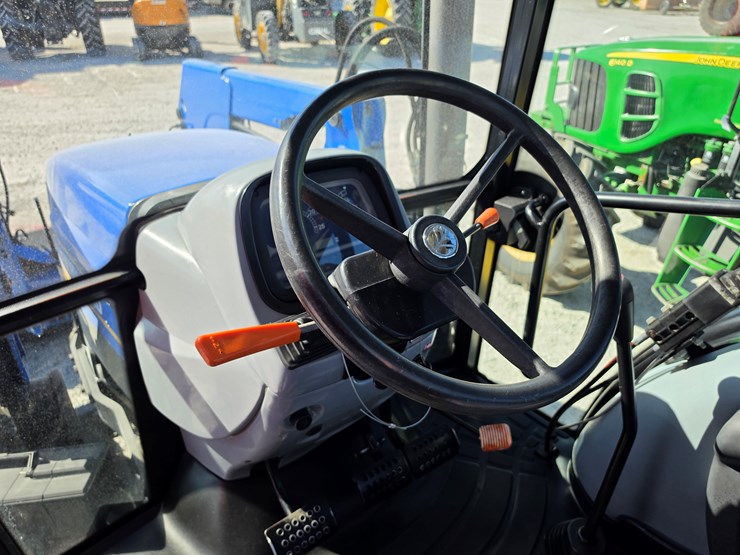 2013-new-holland-ts6.120-image-14