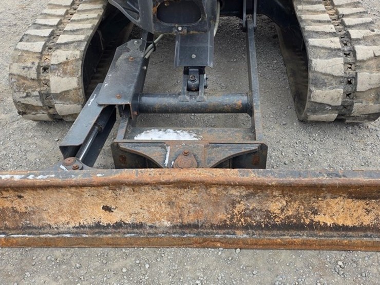 2019-deere-50g-image-36