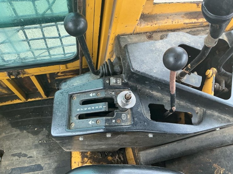 1999-deere-648-image-16