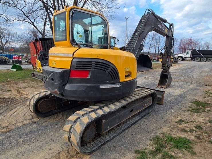 2008-volvo-ecr88-image-3