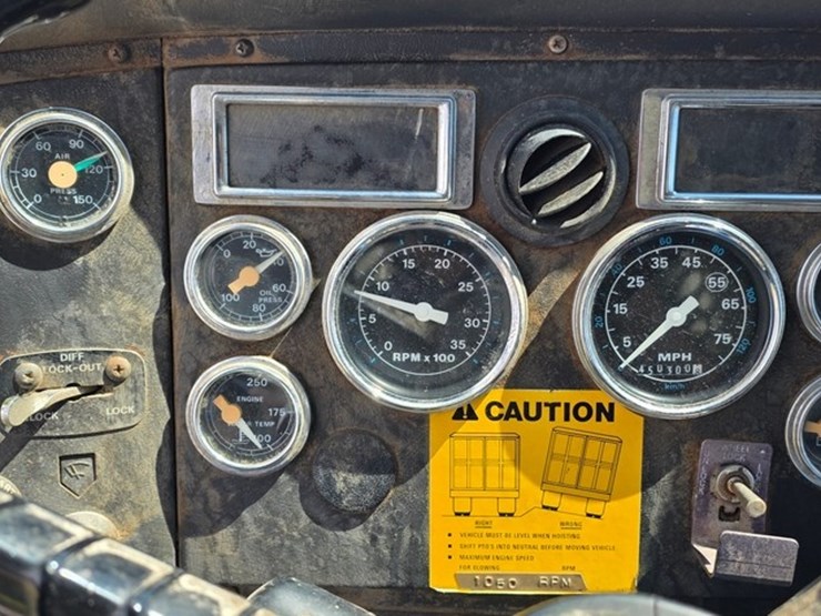 1991-ford-l9000-image-71