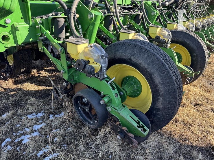 john-deere-1770-image-3