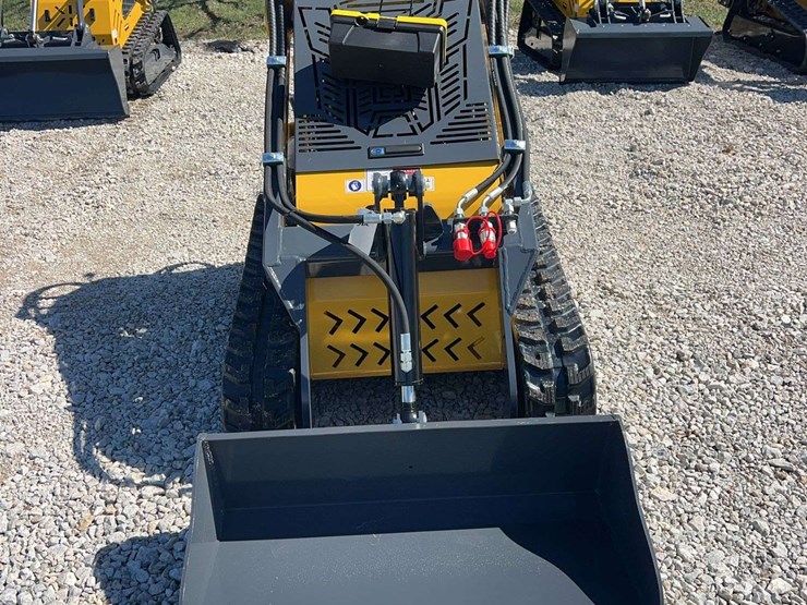 2026-sdlanch-dll60-mini-skid-steer-image-2