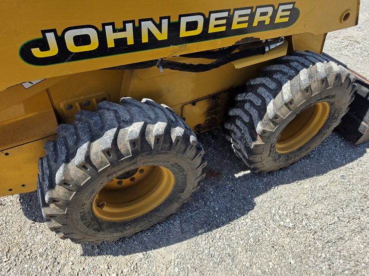 2002-john-deere-260-image-19