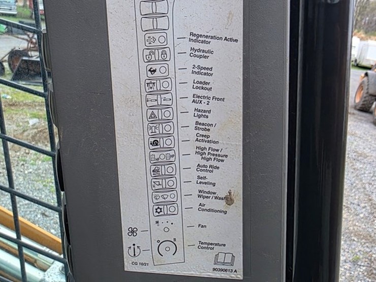 2022-case-tr340b-image-50