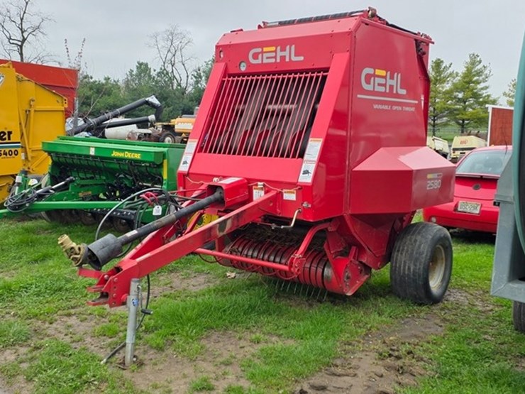 gehl-2580-image-2