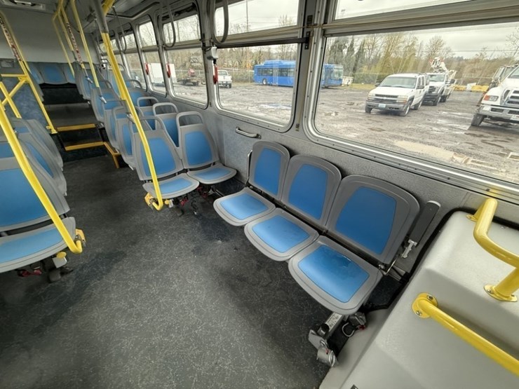 2012-gillig-40'-electric-transit-bus-image-20