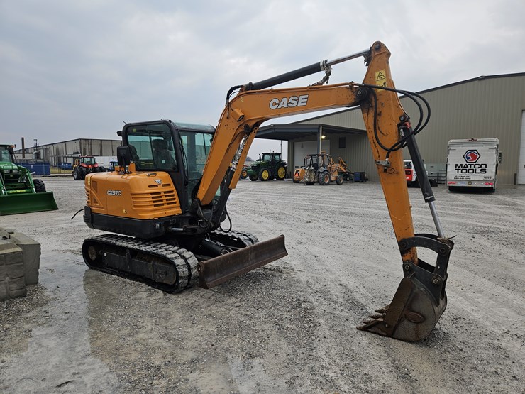 2022-case-cx57c-image-25