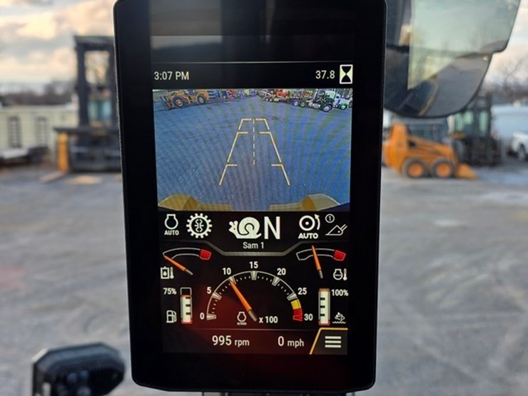 2024-caterpillar-930-image-90