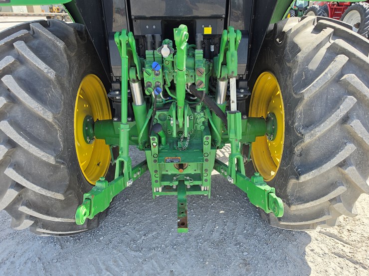 2019-john-deere-6130m-image-13
